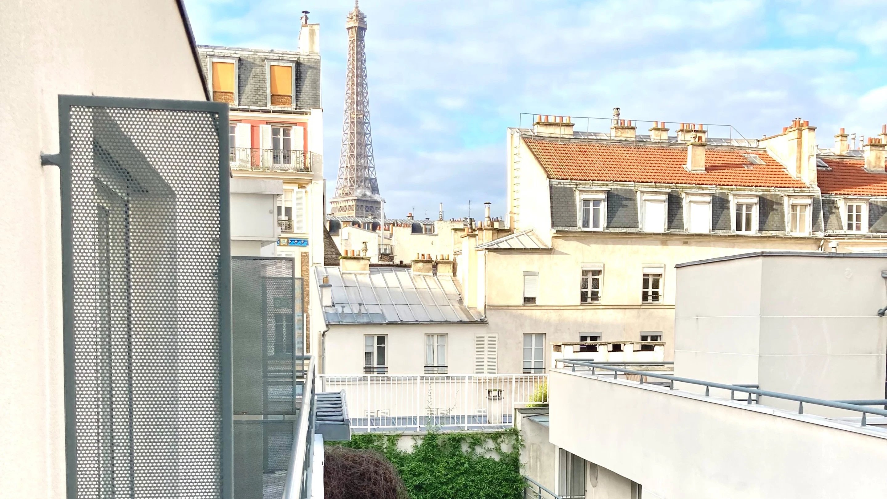 Hotel Les Jardins d'Eiffel Premium room balcony view